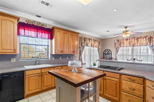 2071 County Road 291, Bay City, TX 77414