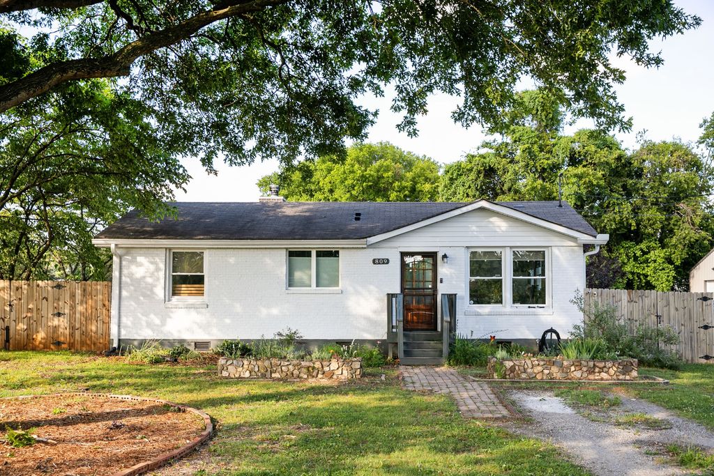 809 Bettie Dr, Old Hickory, TN 37138