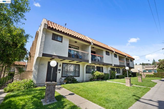 960 Joaquin Ave, San Leandro, CA 94577