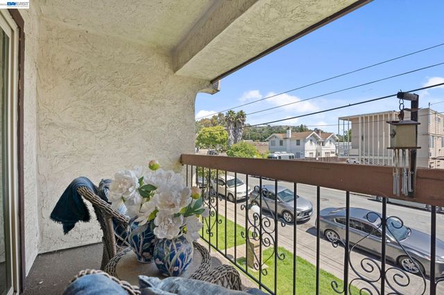 960 Joaquin Ave, San Leandro, CA 94577