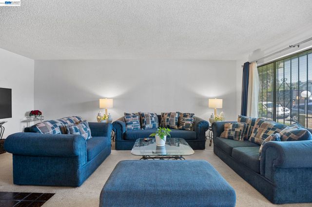 960 Joaquin Ave, San Leandro, CA 94577