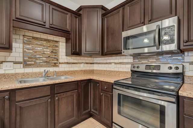 3011 Whitland Crossing Dr, Nashville, TN 37214