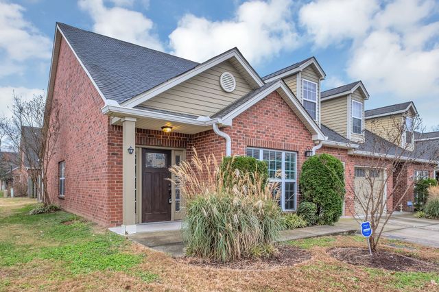 3011 Whitland Crossing Dr, Nashville, TN 37214