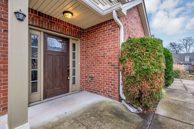 3011 Whitland Crossing Dr, Nashville, TN 37214