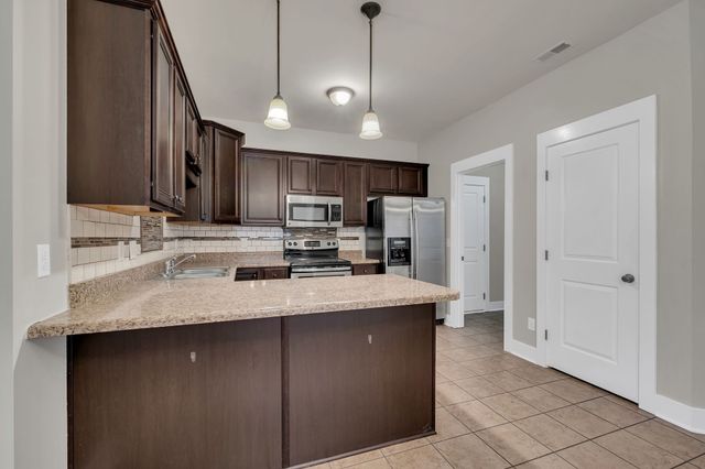 3011 Whitland Crossing Dr, Nashville, TN 37214