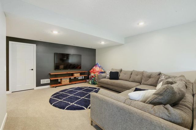 14630 50th Place N, Plymouth, MN 55446