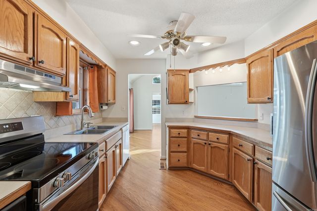 313 Snead Drive, Fairfield Bay, AR 72088