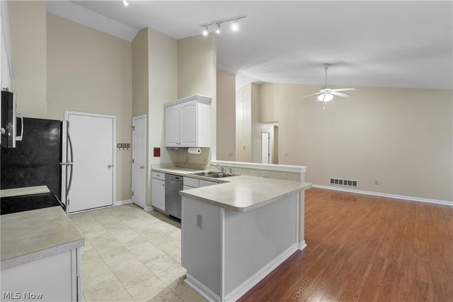 4232 Mayfair Drive, Brunswick, OH 44212