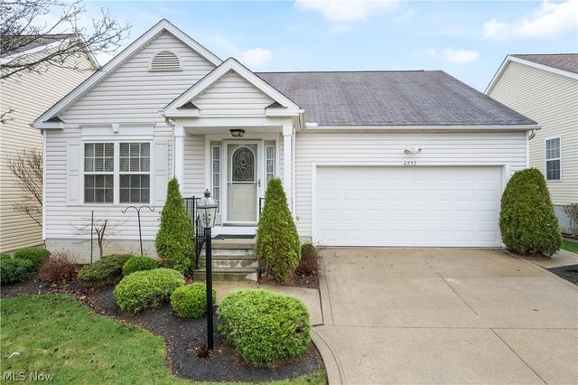 4232 Mayfair Drive, Brunswick, OH 44212