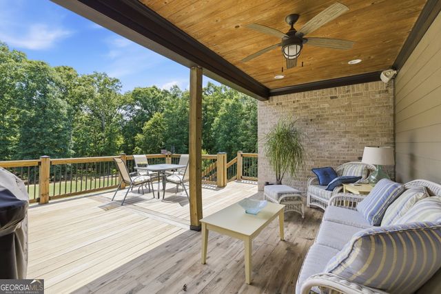 365 Stone Creek Drive, Hull, GA 30646