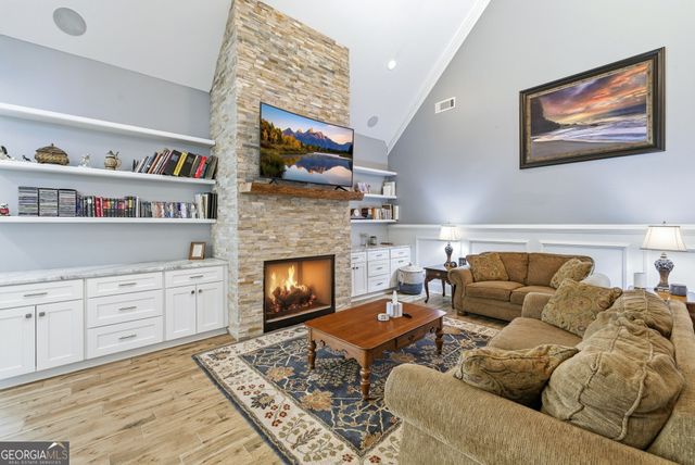 365 Stone Creek Drive, Hull, GA 30646