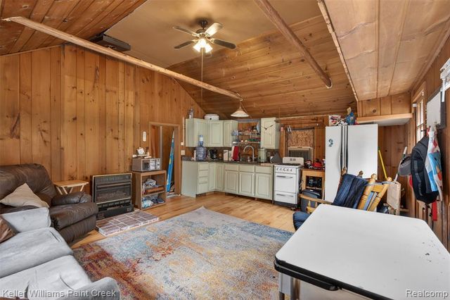 5429 Daily Road, Update, MI 48610