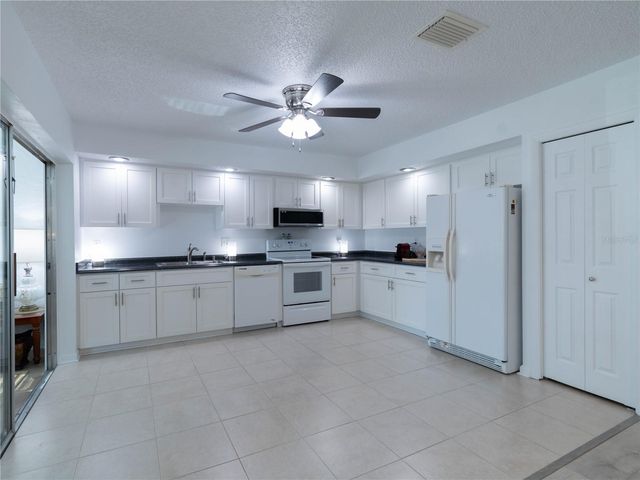2101 SUNSET POINT ROAD 1302, Clearwater, FL 33765