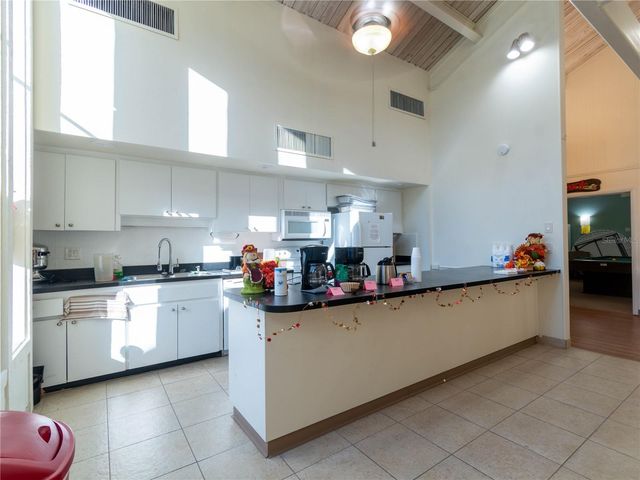 2101 SUNSET POINT ROAD 1302, Clearwater, FL 33765
