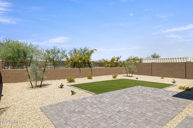 2714 E AGAVE KNOLL Road, Phoenix, AZ 85024