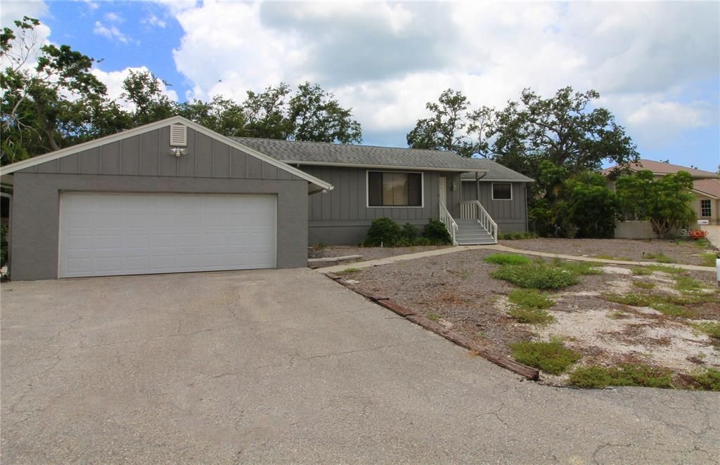 753 TROPICAL CIRCLE, Sarasota, FL 34242