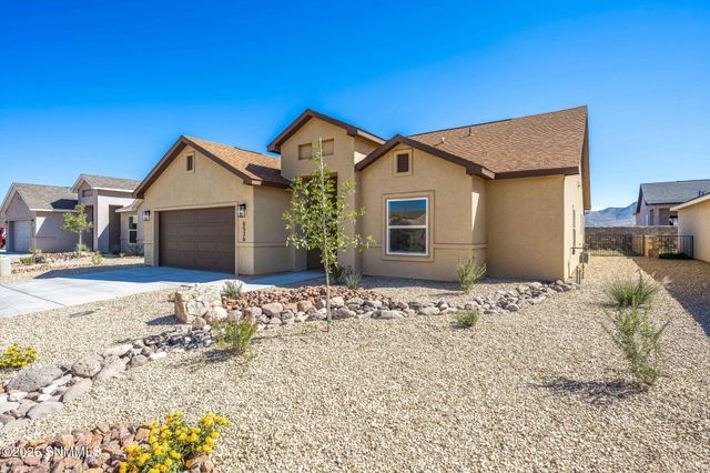 6541 Swan Street, Las Cruces, NM 88012