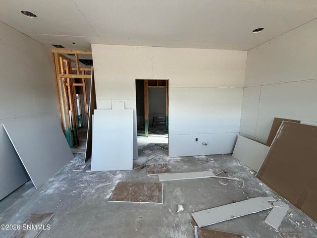 6541 Swan Street, Las Cruces, NM 88012