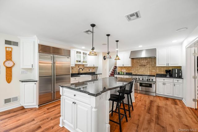 22 Beaumont Drive, New City, NY 10956