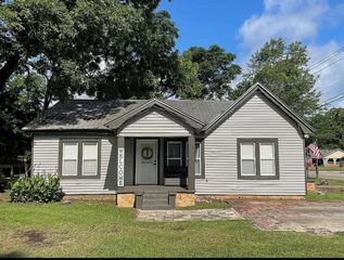 14 Borland, Midland City, AL 36350