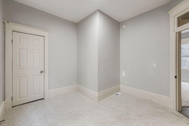 830 University Avenue W, Saint Paul, MN 55104