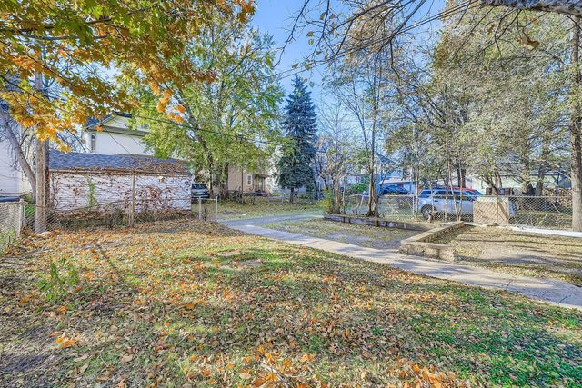 830 University Avenue W, Saint Paul, MN 55104