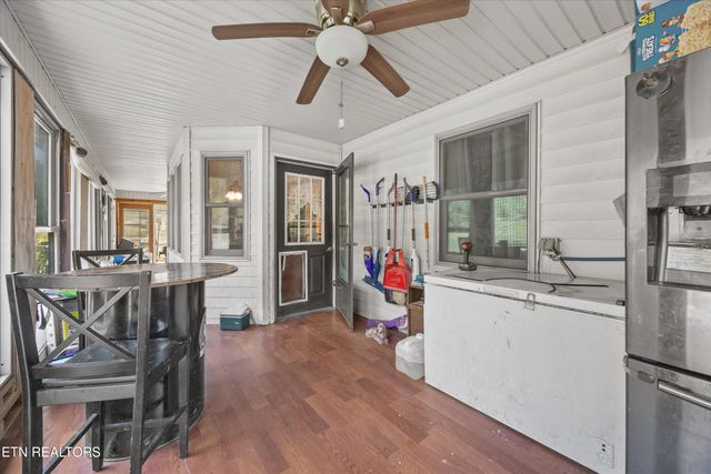 129 Pleasant Hill Rd, Sweetwater, TN 37874