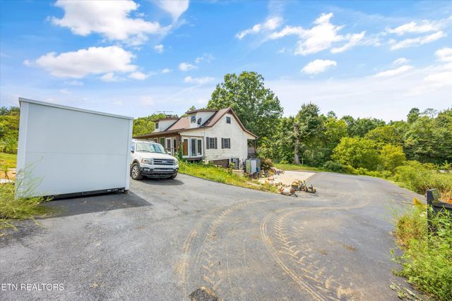 129 Pleasant Hill Rd, Sweetwater, TN 37874