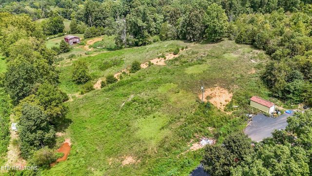 129 Pleasant Hill Rd, Sweetwater, TN 37874