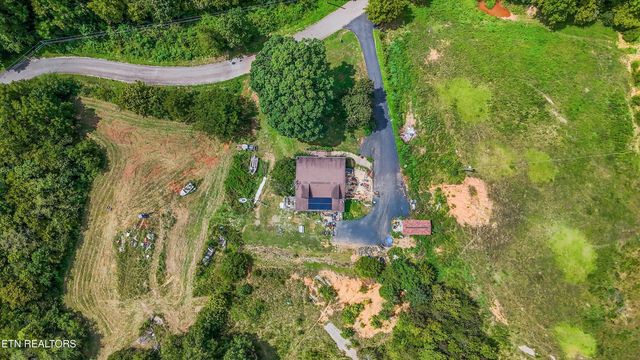 129 Pleasant Hill Rd, Sweetwater, TN 37874