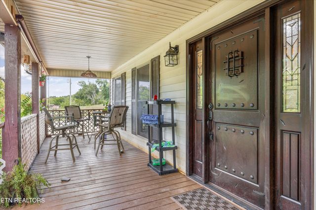 129 Pleasant Hill Rd, Sweetwater, TN 37874