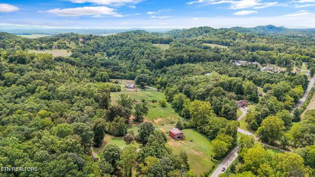 129 Pleasant Hill Rd, Sweetwater, TN 37874