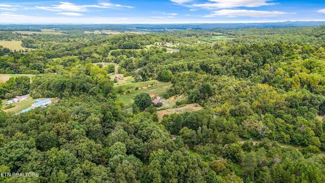 129 Pleasant Hill Rd, Sweetwater, TN 37874