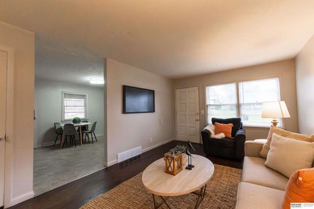 4515 Laurel Avenue, Omaha, NE 68104