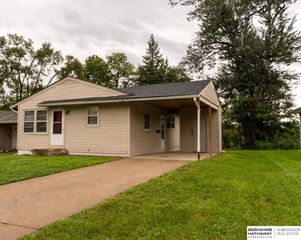 4515 Laurel Avenue, Omaha, NE 68104