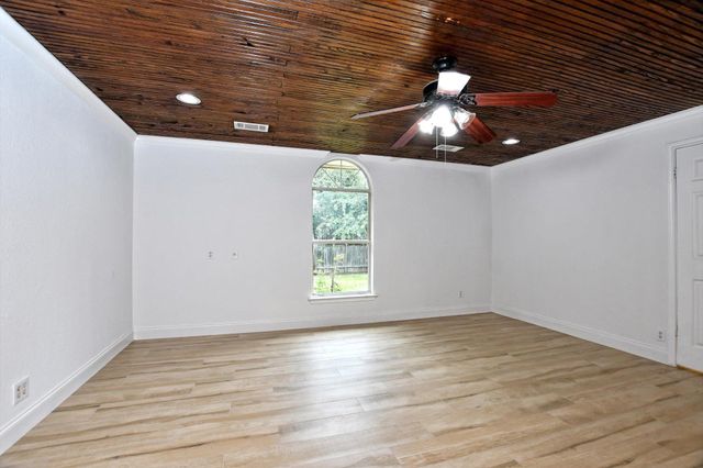 17607 Klamath Falls DR, Round Rock, TX 78681
