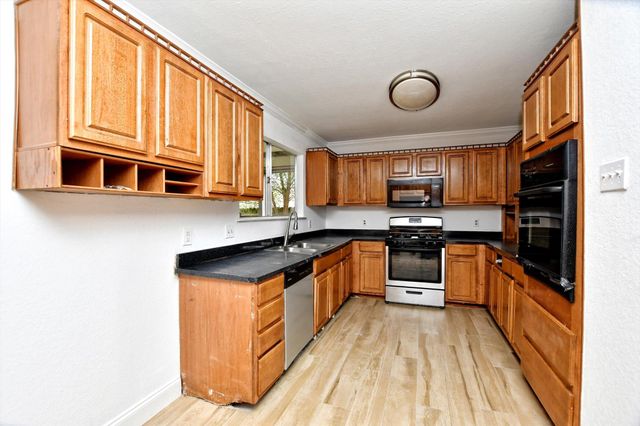 17607 Klamath Falls DR, Round Rock, TX 78681