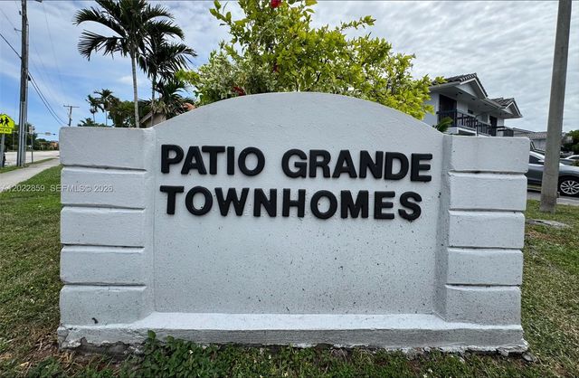 10904 NW 7th St 203, Miami, FL 33172