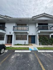 10904 NW 7th St 203, Miami, FL 33172