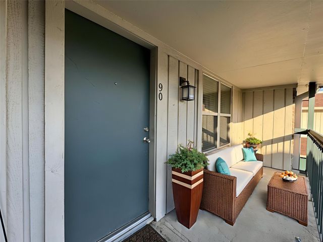 845 Augusta Drive 90, Houston, TX 77057