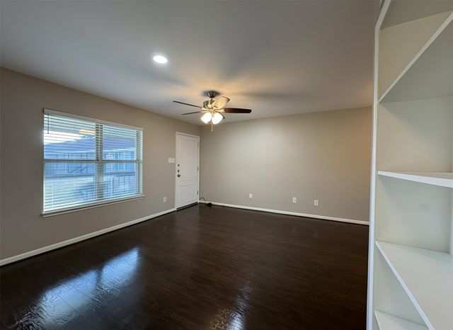 845 Augusta Drive 90, Houston, TX 77057