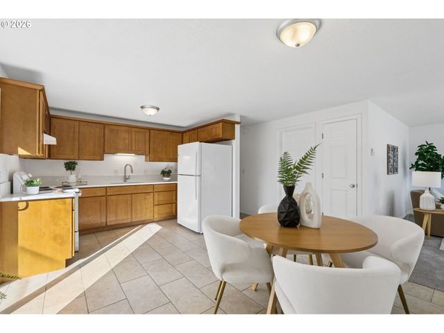 6541 Se 93RD Ave, Portland, OR 97266