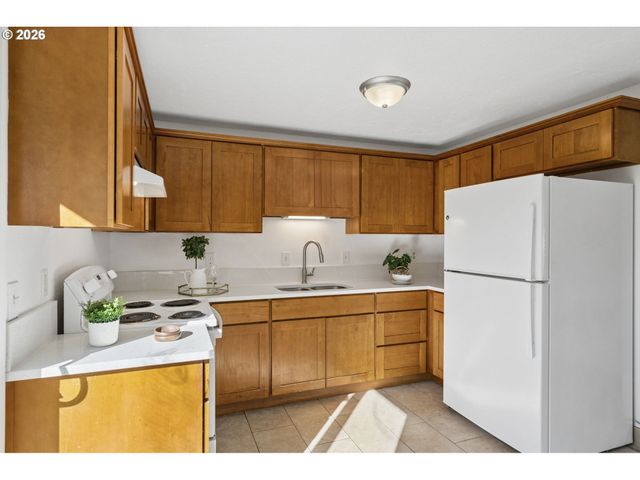 6541 Se 93RD Ave, Portland, OR 97266