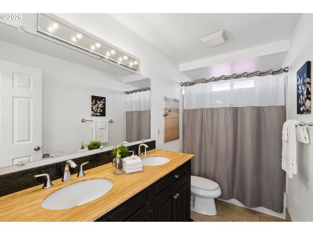 6541 Se 93RD Ave, Portland, OR 97266