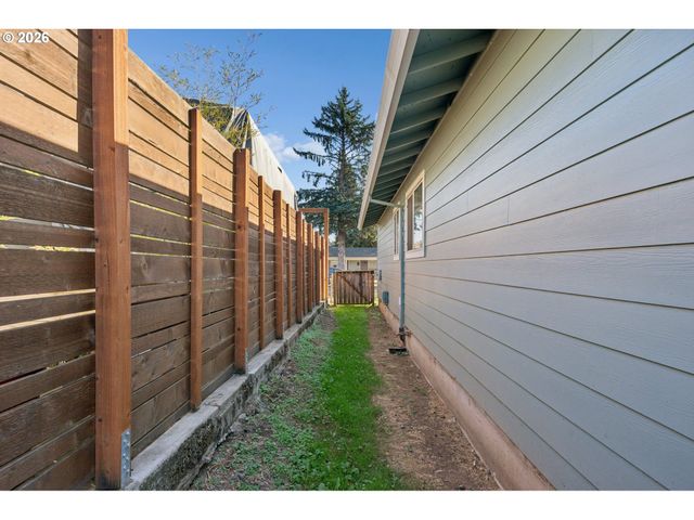6541 Se 93RD Ave, Portland, OR 97266