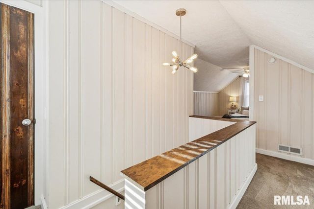 1725 WILKES Avenue, Davenport, IA 52804