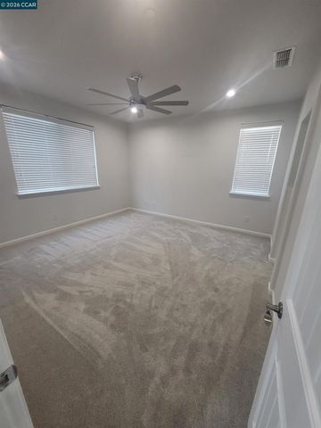 2809 Tartarian Way, Antelope, CA 95843