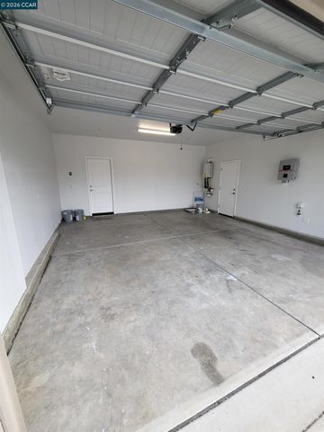 2809 Tartarian Way, Antelope, CA 95843