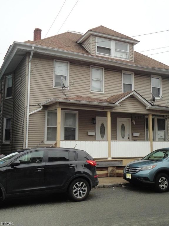 8 N Salem St, Dover Town, NJ 07801