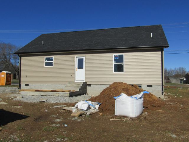 510 Crescent Factory Rd, Lawrenceburg, TN 38464